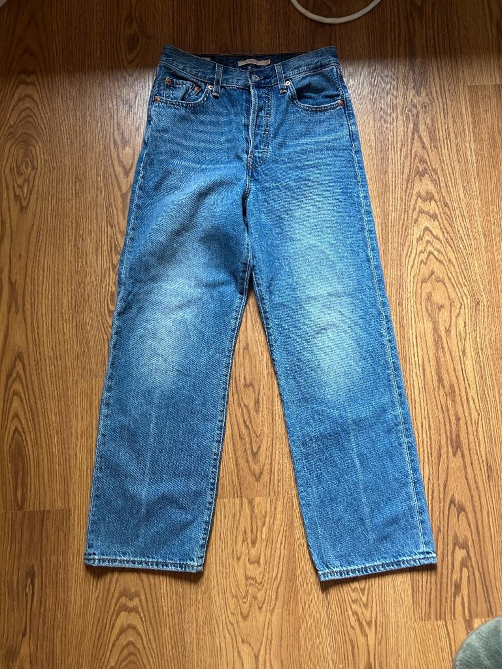 Levi's Medium Wash Ribcage Straight Jeans